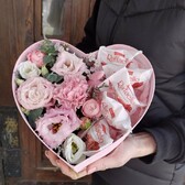 Цветы в коробке Сладкое удовольствие
