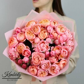11 пионовидных кустовых роз Джульетта. Букет 176 Kimbirly Flowers