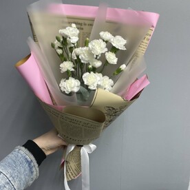 Букет из кустовых диантусов