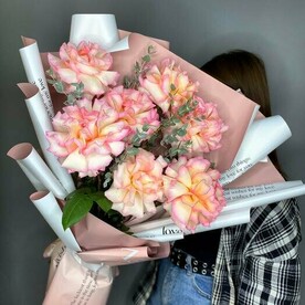Супер ХИТ букет из Французских роз и эвкалипта
