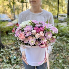 Цветы в коробке "Мери" XL