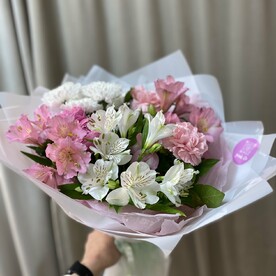 Альстромерия пион Роза хризантема