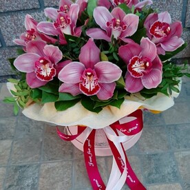 Орхидея, Писташ, Рускус, Шляпная коробка, Оазис