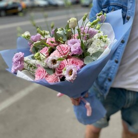 Эустома пионовидная роза букет