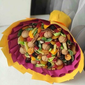 Букет из сухофруктов