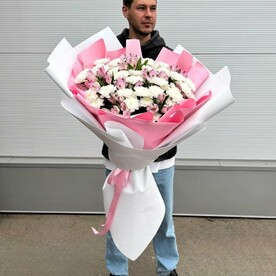 Букет гигант из хризантем и альстромерий
