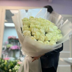 51 роза голландия 70 см Букет гигант