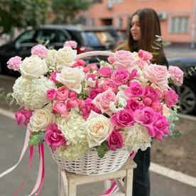 Корзина цветов гигант