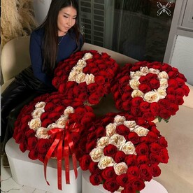 Цветочная композиция "Love"