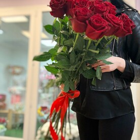 15 голландских роз 70 см