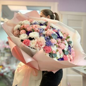 Букет гигант ассорти цветов