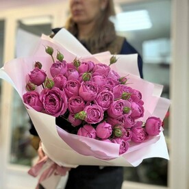 Букет из пионовидных роз