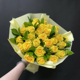 Роза шт, Рускус шт, Дизайнерская упаковка шт