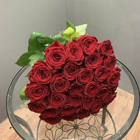 Букет из 29 роз красное сердечко ❤️