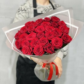Роза ред наоми