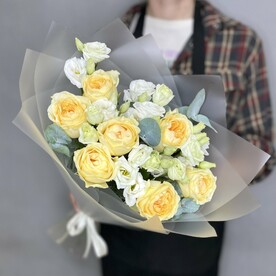 Роза пионовидная шт, Лизиантус Эустома шт, Эвкалипт шт, Пленка дизайнерская шт, шт