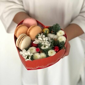Сердце в зимнем оформлении🌸