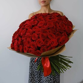 101 красная роза Россия, 60 см