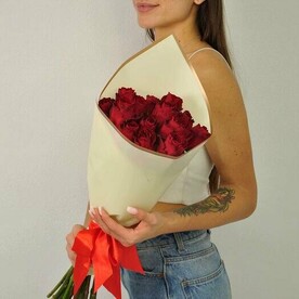 Красные розы в букете "Африканская страсть", 15 штучек