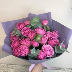 Роза кустовая, Эвкалипт, Дизайнерская упаковка