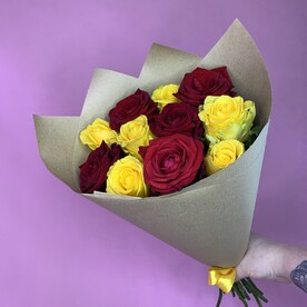 Розы красные и желтые 11(арт11)