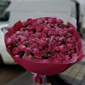 Баблс пионовидные розы в букете