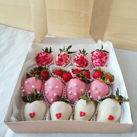 Клубника в шоколаде, Клубника, Коробка