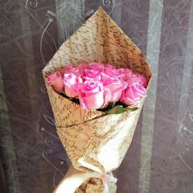 Букет розовых роз