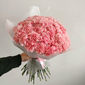 Букет из 45 розовых гвоздик