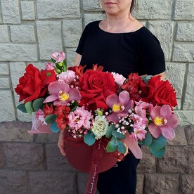 Цветы в коробке "Благодарю !"