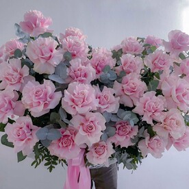 Корзина с розами