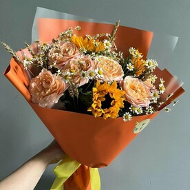 Рыжий букет с подсолнухами и колосками FT234