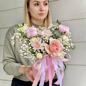 Милая композиция в розовой коробочке