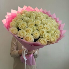51 роза белые розы 60см