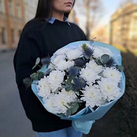 Стойкие Кустовые хризантемы с эрингиумом