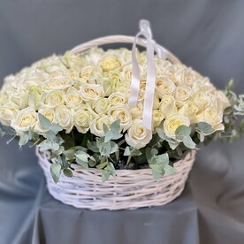 Роза, Эвкалипт, Оазис, Корзина плетеная