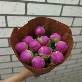 Букет розовых пионов