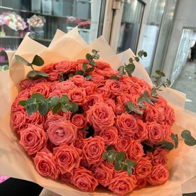 Букет кустовых роз
