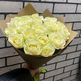 Букет белых роз
