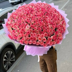 Огромный букет из 201 розы 🥰