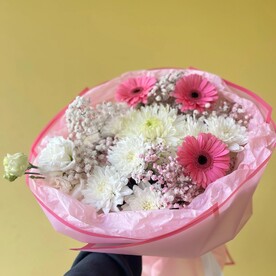 Нежный букет с герберами