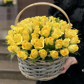 Корзина 51 желтая роза