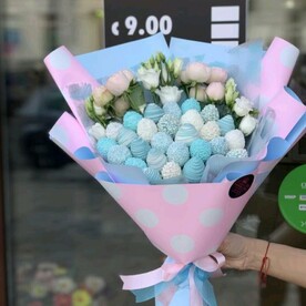 Лизиантус Эустома, Роза кустовая, Клубника в шоколаде, Дизайнерская упаковка