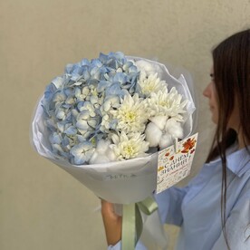 Букет с голубой гортензией 🦋