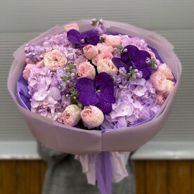 Лавандовый букет с волшебной орхидеей