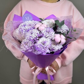 Лавандовые хризантемы в романтичном букете 💜