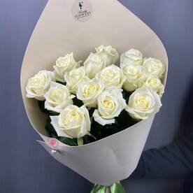 Букет из 15 белых роз 2246