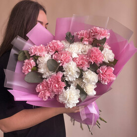 Гвоздика розовая, Гвоздика белая, Зелень, Эвкалипт, Упаковка