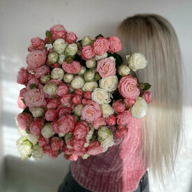 25 Кустовых роз