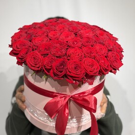 Букет из 51 роз в коробке